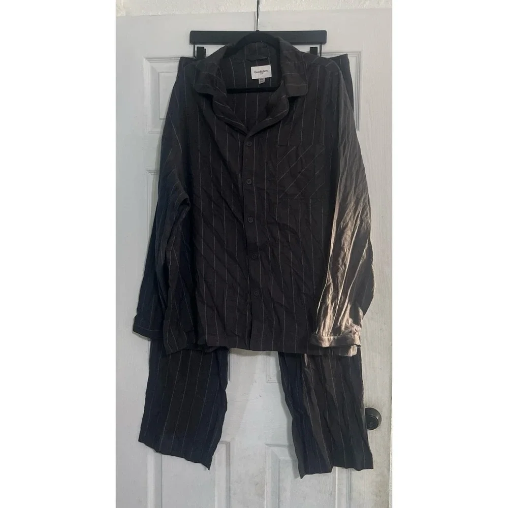 Goodfellow & Co Mens Pajama Set XXL Charcoal Grey Pinstripe Long Sleeve 2 Piece